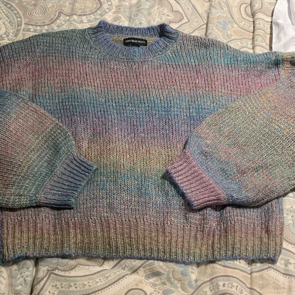 Boxy cropped colourful sweater by Streetwear Society